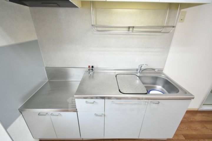 ヴィリジアンガーデンB202のキッチン