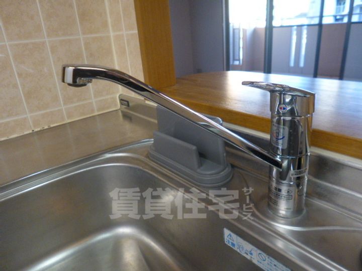 愛知県名古屋市昭和区山里町の賃貸マンションのキッチン