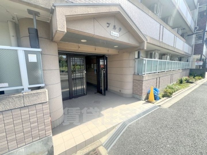 ブルクの玄関