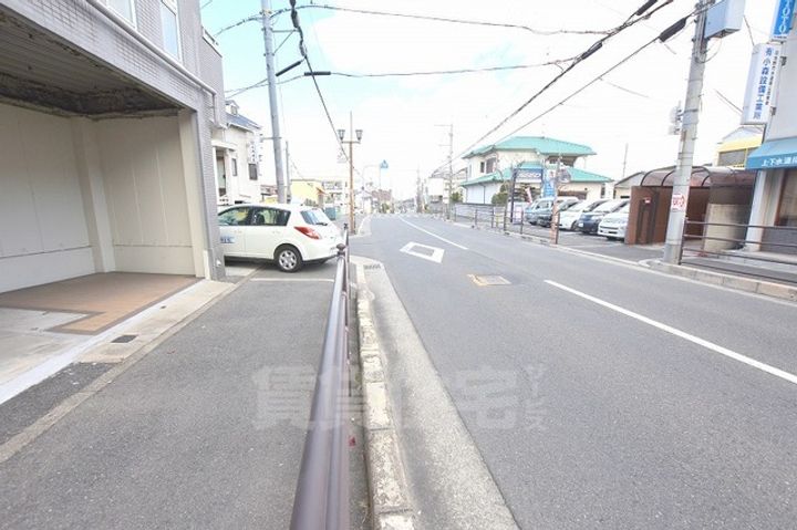 プチ・モンティーの周辺