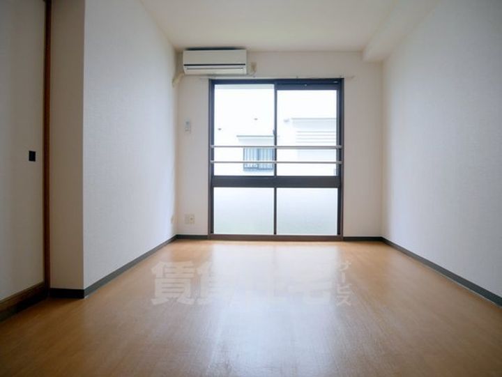 ヴェルデ三番館の居間