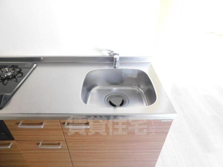 大阪府豊中市末広町3丁目の賃貸マンションのキッチン
