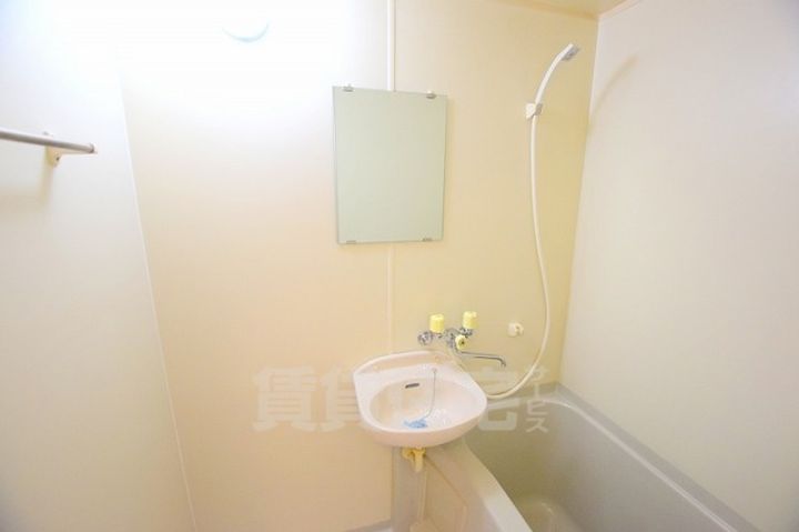 スタンドアップ古市410の内装