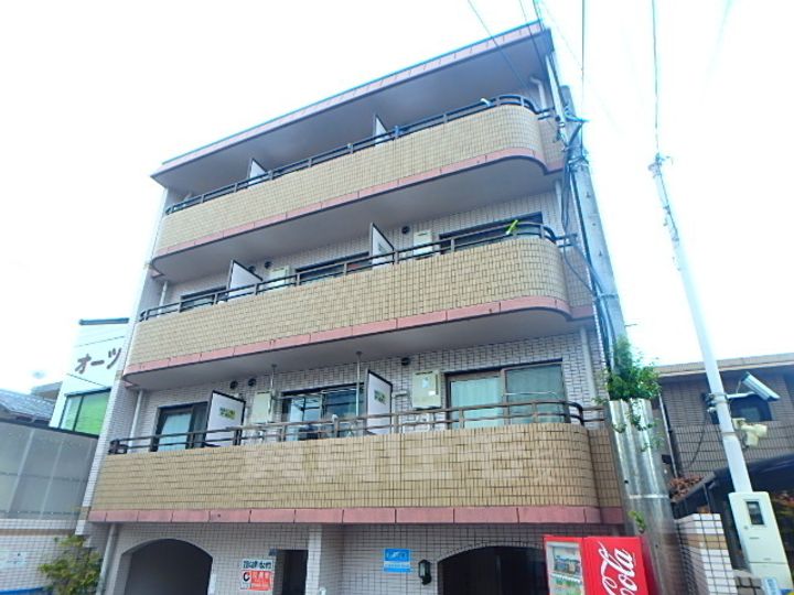 京都府京都市伏見区深草西浦町3丁目の賃貸マンションの外観