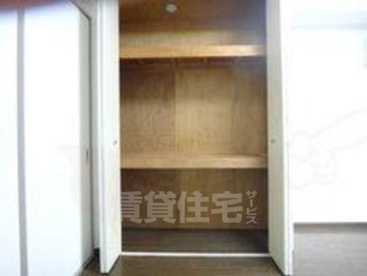 京都府京都市伏見区深草西浦町3丁目の賃貸マンションの内装