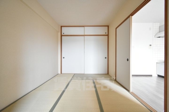 大阪府堺市西区上野芝向ヶ丘町6丁の賃貸マンションの子供部屋