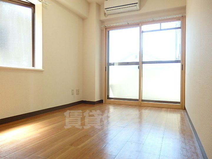 クッキィー石山寺103の居間