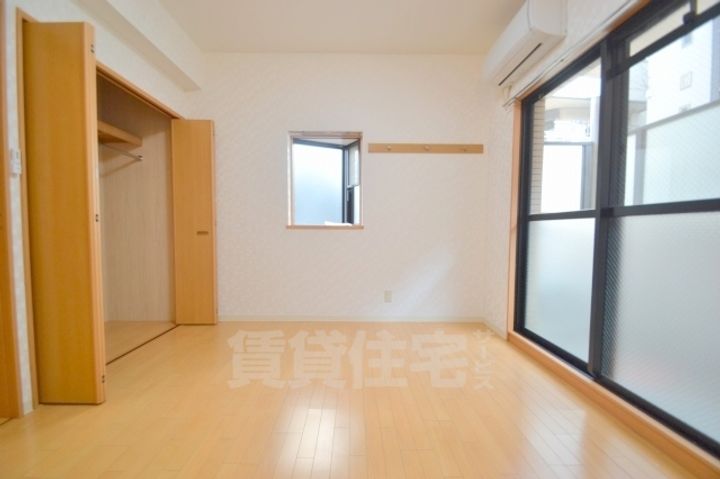 COM HOUSE 1の寝室