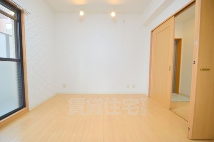 COM HOUSE 1の居間