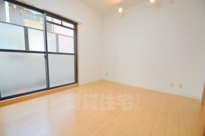 COM HOUSE 1の居間