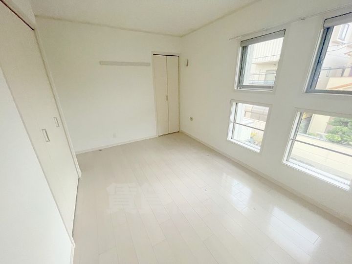 ヴィラージュ新町の寝室