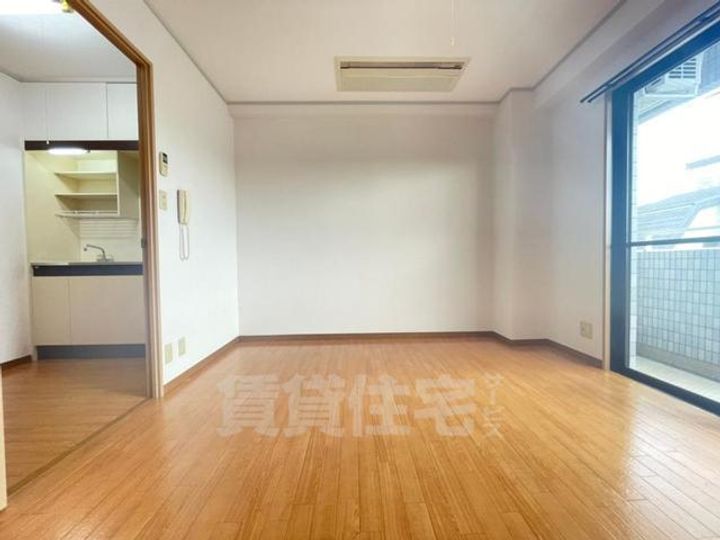 ユタカマンションの居間