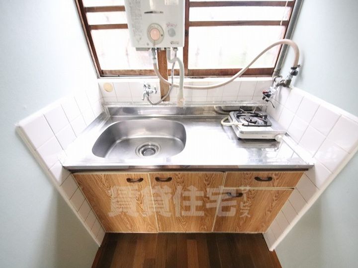 大阪府東大阪市出雲井町(一戸建)の賃貸物件のキッチン