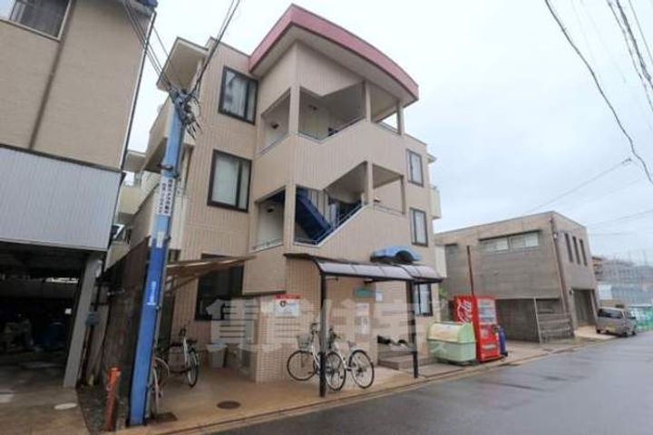 京都府京都市伏見区深草西浦町2丁目の賃貸マンションの外観