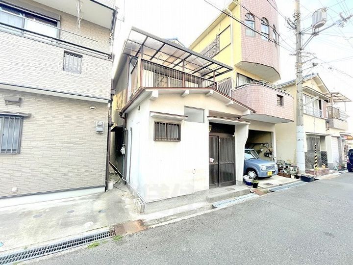 大阪府羽曳野市野(一戸建)の賃貸物件の外観