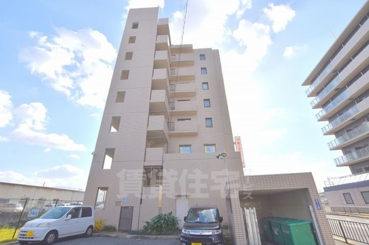 サンコーグランピアの外観