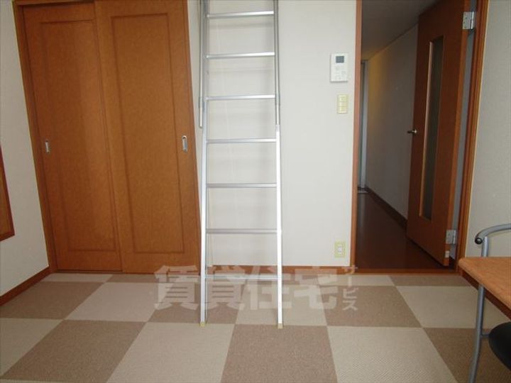 レオパレス銀河の寝室