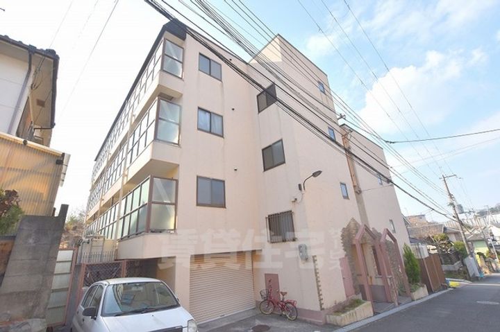 スカイキャンパス旭ヶ丘の外観