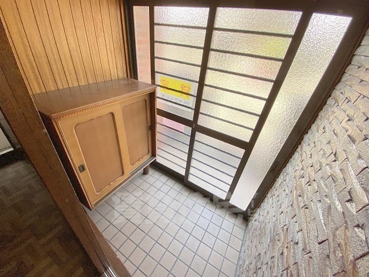 大阪府羽曳野市高鷲6丁目(一戸建)の賃貸物件1の玄関