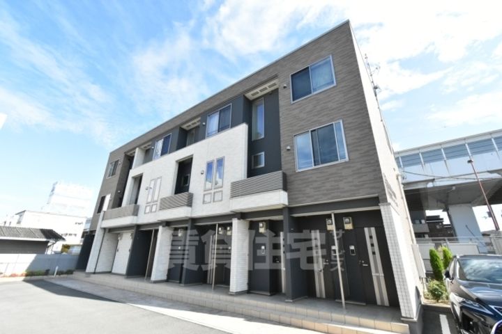 大阪府堺市西区浜寺石津町東1丁の賃貸アパートの外観