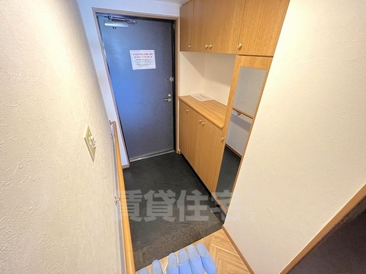 ディアステージ奈良三条の玄関