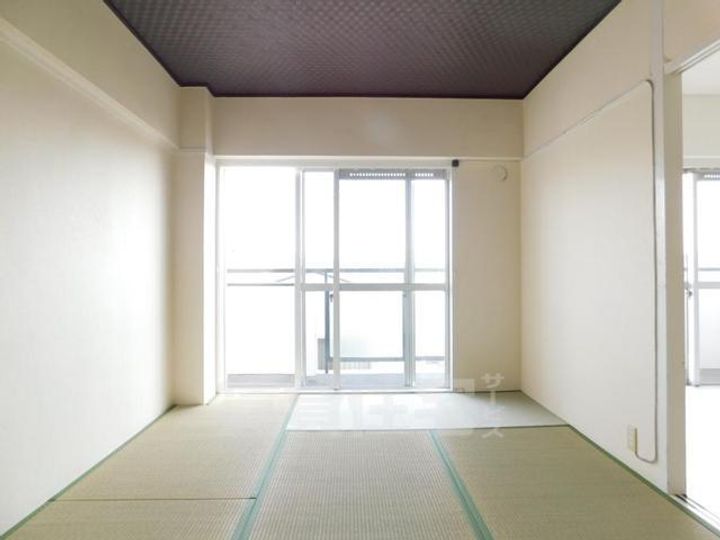 アスモ岡町の内装