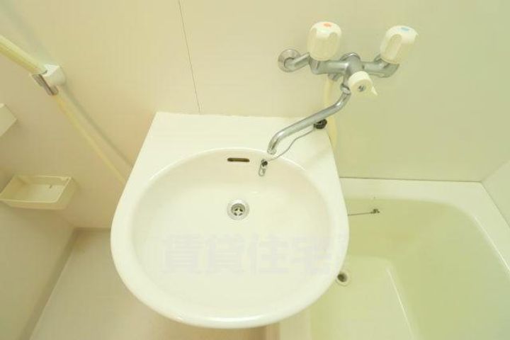 大阪府吹田市佐井寺4丁目の賃貸マンションの内装