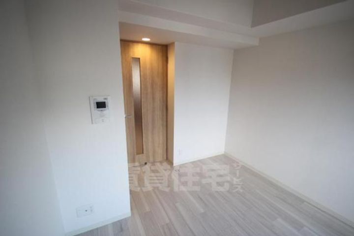 大阪府大阪市淀川区加島1丁目の賃貸マンションの居間