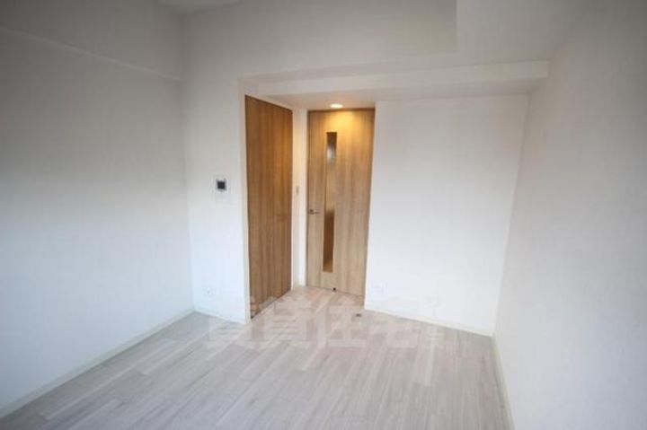 大阪府大阪市淀川区加島1丁目の賃貸マンションの居間