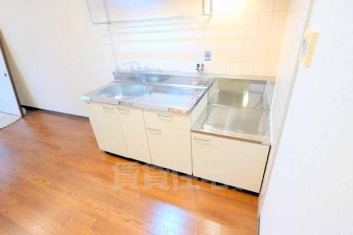 「サンパレス」のキッチン