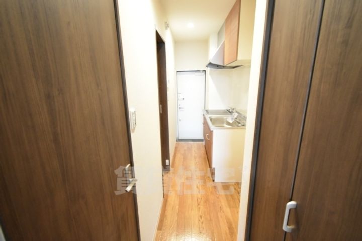 大阪府堺市西区浜寺石津町東1丁の賃貸アパートの内装