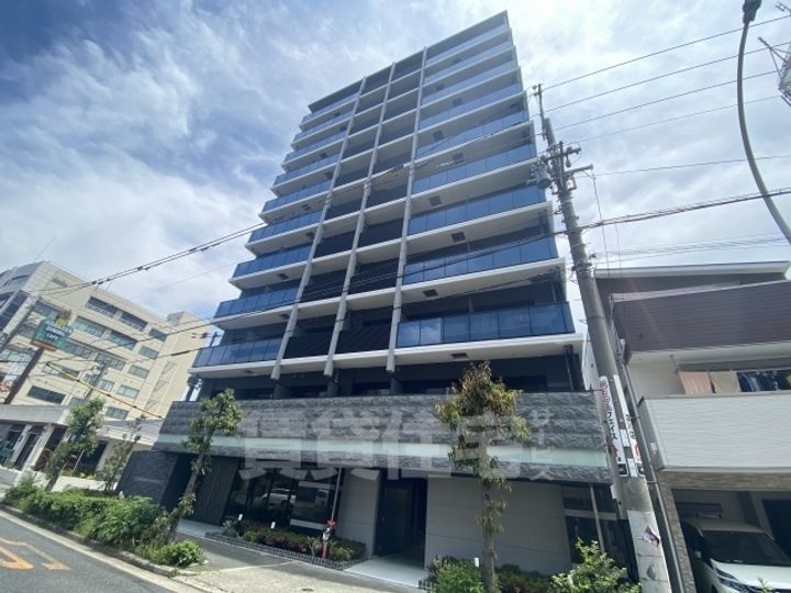 S-RESIDENCE三国WESTの外観