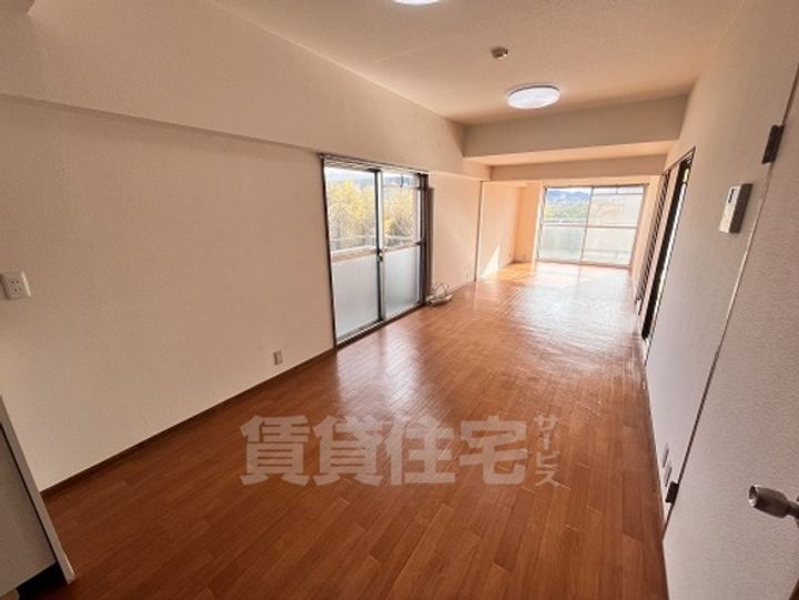 枚方ハイツ9号棟の居間