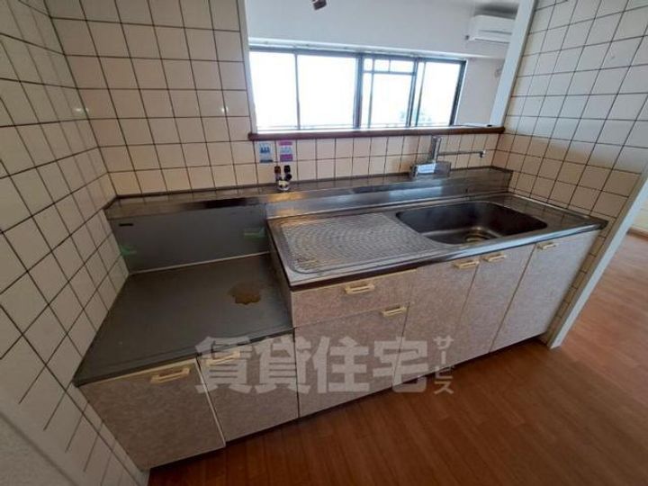 大阪府豊中市利倉西2丁目の賃貸マンションのキッチン
