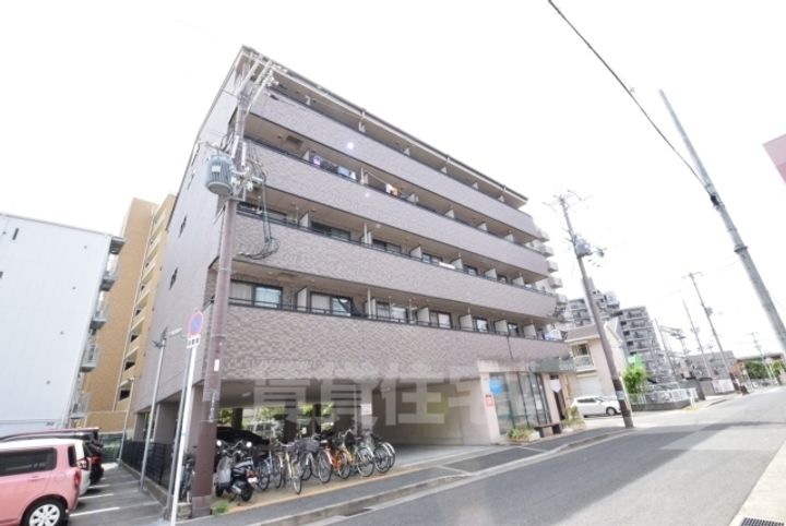 ヒルズ中百舌鳥の玄関