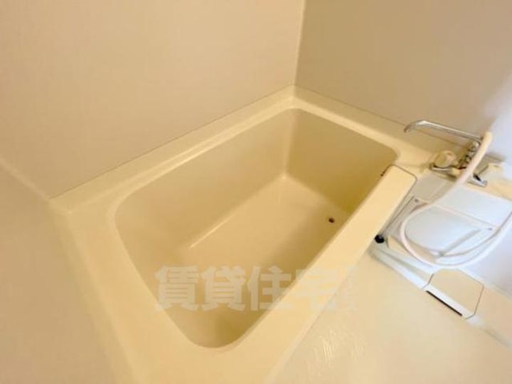 大阪府吹田市五月が丘北の賃貸マンションの風呂