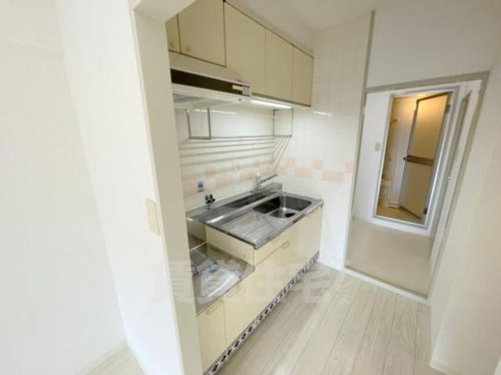大阪府吹田市五月が丘北の賃貸マンションのキッチン
