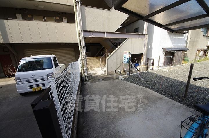 クオリティーライフマツイの玄関