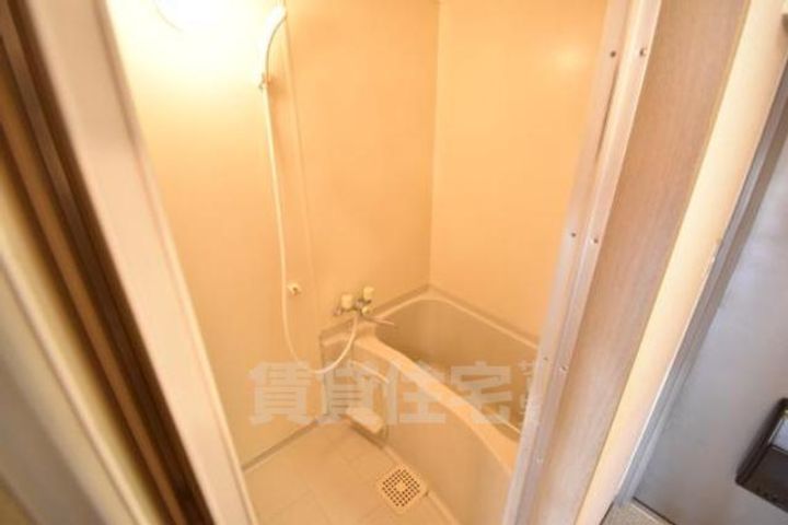 大阪府茨木市新中条町の賃貸マンションの風呂