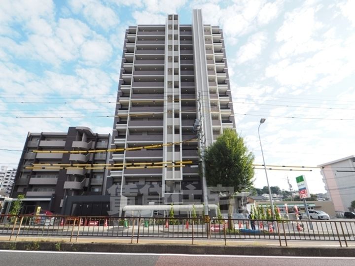 S-RESIDENCE茶屋ヶ坂Eastの外観