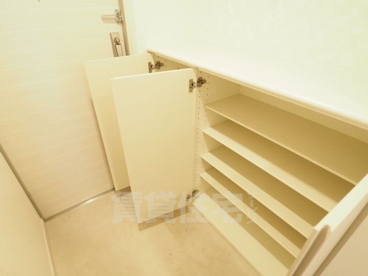 S-RESIDENCE茶屋ヶ坂Eastの玄関