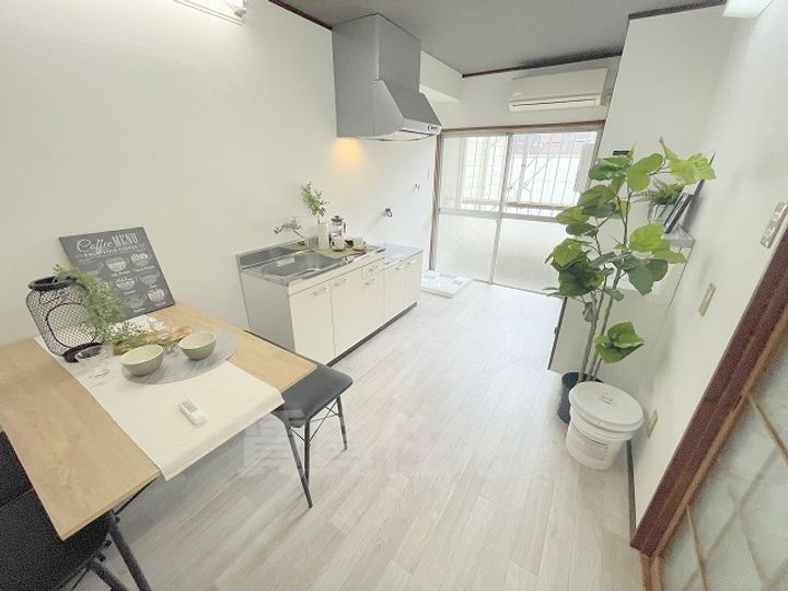 大阪府藤井寺市沢田2丁目(一戸建)の賃貸物件の居間