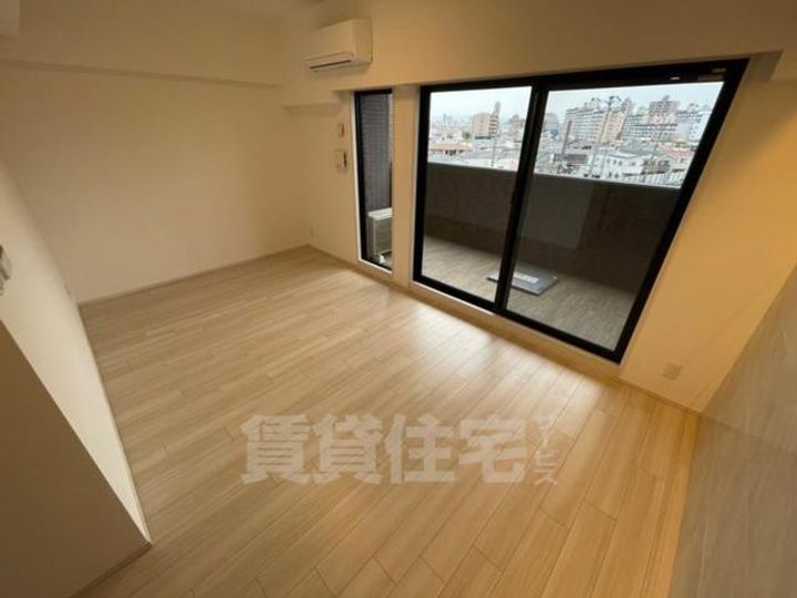 大阪府大阪市旭区赤川2丁目の賃貸マンションの居間