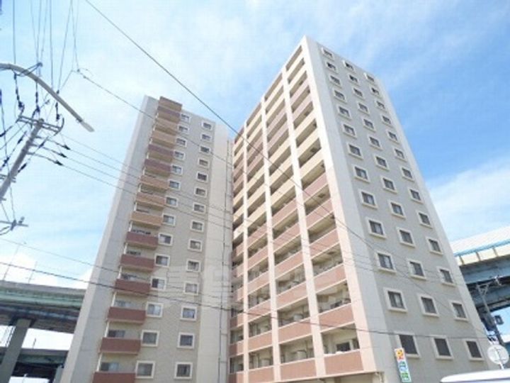 リファレンス箱崎の外観