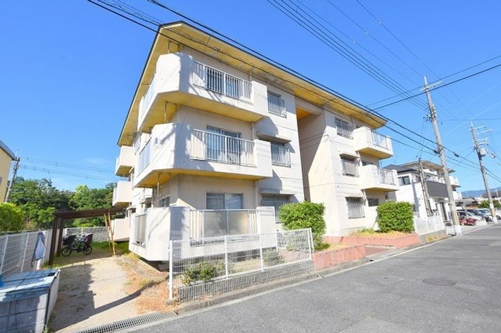 プレアール藤沢台の外観