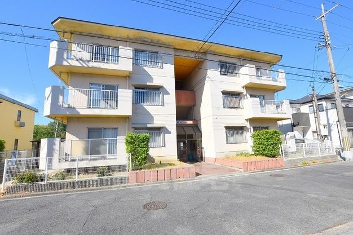 プレアール藤沢台の外観