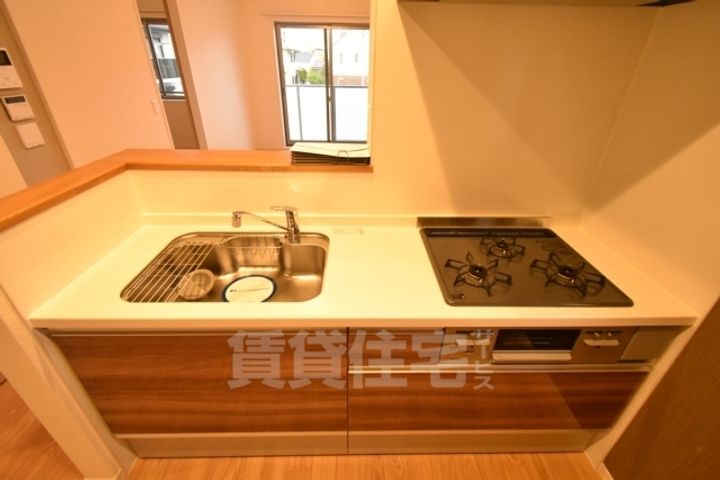 大阪府堺市西区鳳東町4丁の賃貸マンションのキッチン