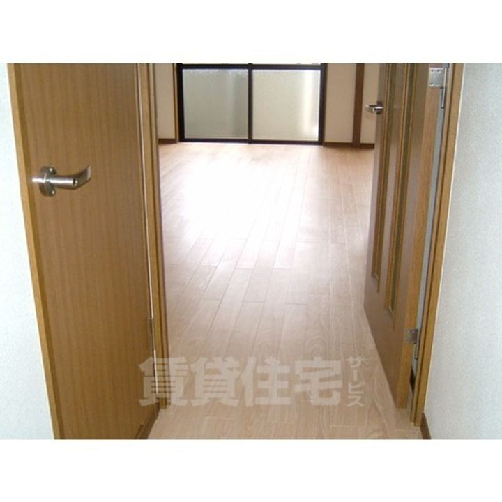 愛知県名古屋市緑区滝ノ水3丁目の賃貸マンションの居間