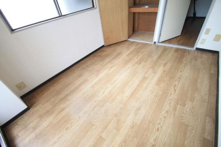 井上マンションの居間