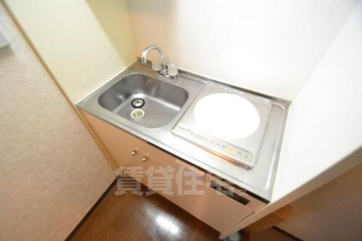 サンブライト南塚口のキッチン